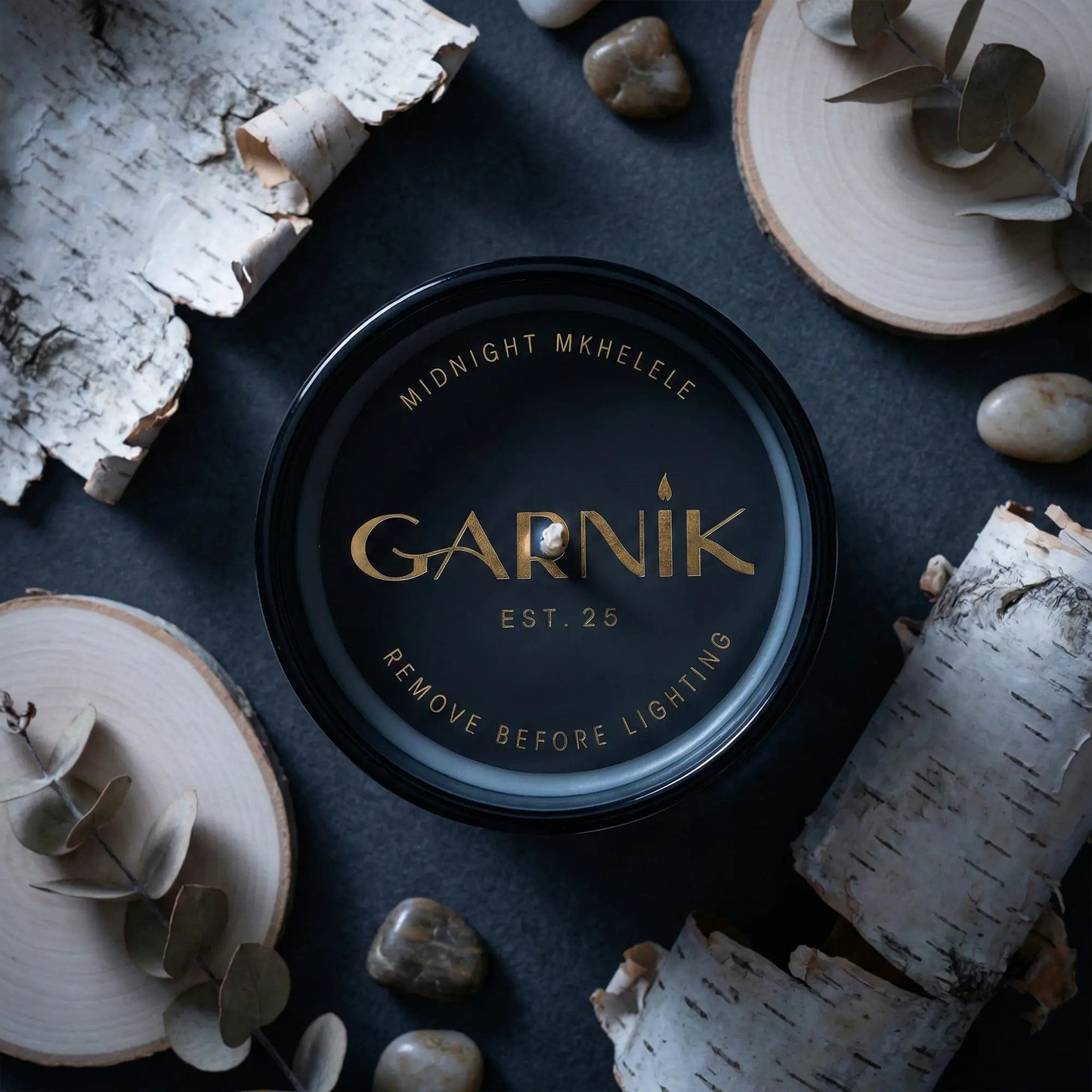 White birch and ocean air luxury candle by Garnik